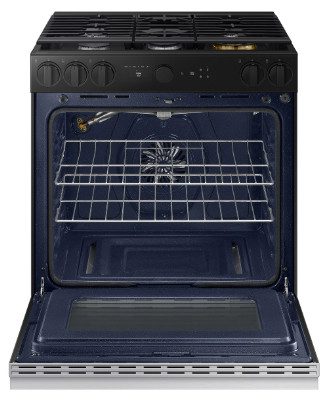 NEW Bespoke Slide-in Gas Range NSG6D8500SRAA - Image 3