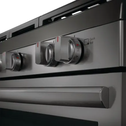 Frigidaire Gallery Gas Range with 5 Burner Cooktop, Air Fry and no Pre-heat oven in Smudge-Proof Black Stainless Steel GCRG3060BD - Image 3