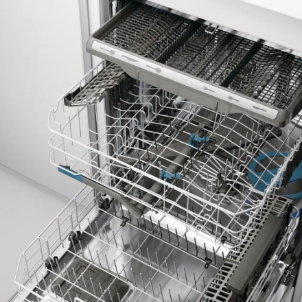 Frigidaire Gallery 24-inch Built-In Top Control Dishwasher with 3rd rack and CleanBoost technology in Smudge-Proof Stainless Steel 47 dBA - Energy Star GDSH4715AF0A - Image 5